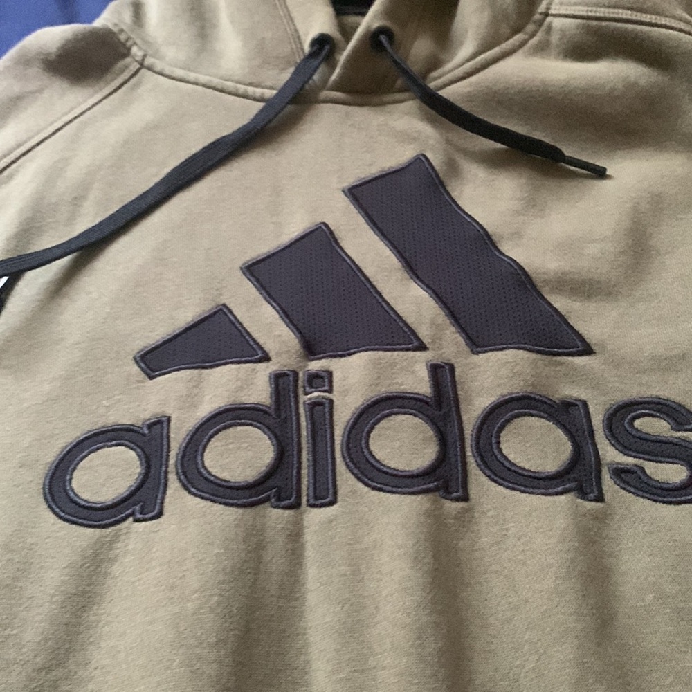 Almost never worn , Addis’s sports pull over hoddie on sale ! - Picture 2 of 4